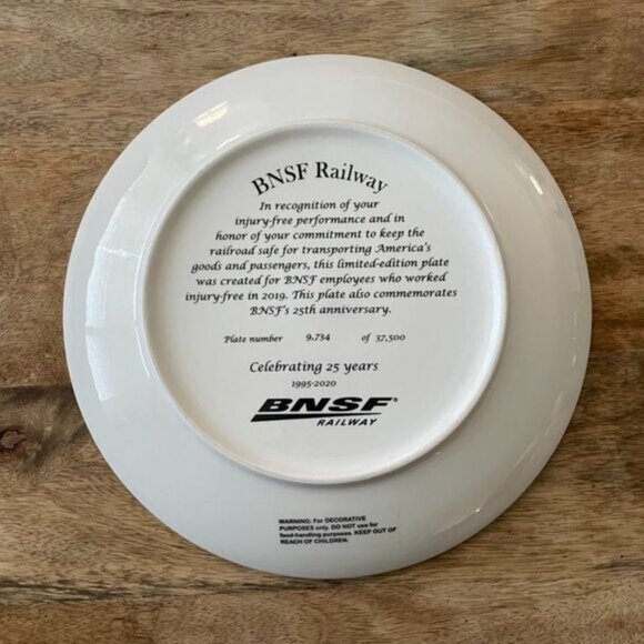 NEW BNSF 2020 Celebrating 25 Years Commemorative Collector Porcelain Plate - Picture 7 of 10